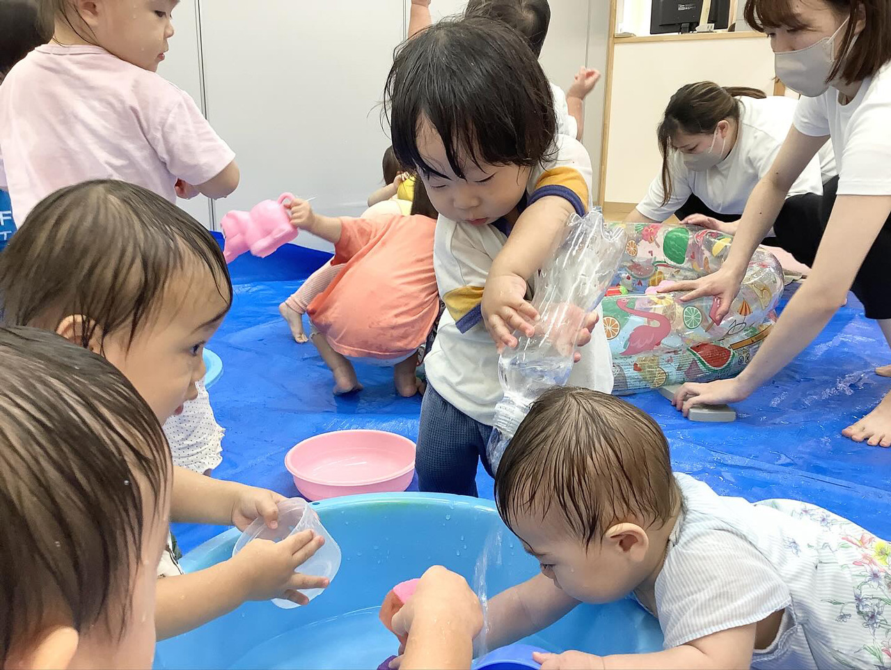 あいみー梶ヶ谷保育園 水遊び