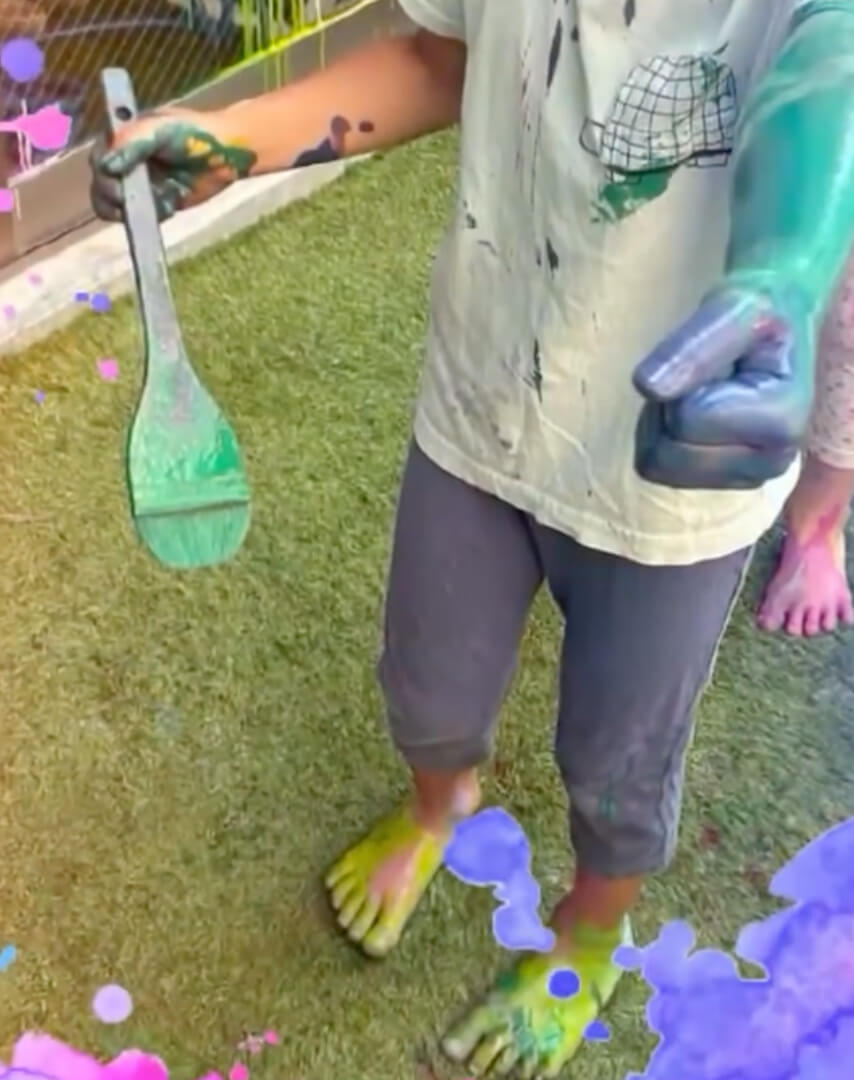 あいみー平間保育園 窓にお絵描き