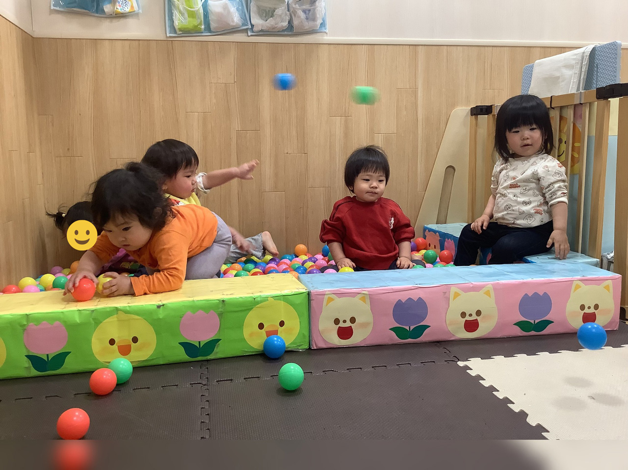 あいみー高津保育園 0歳児ひよこ組