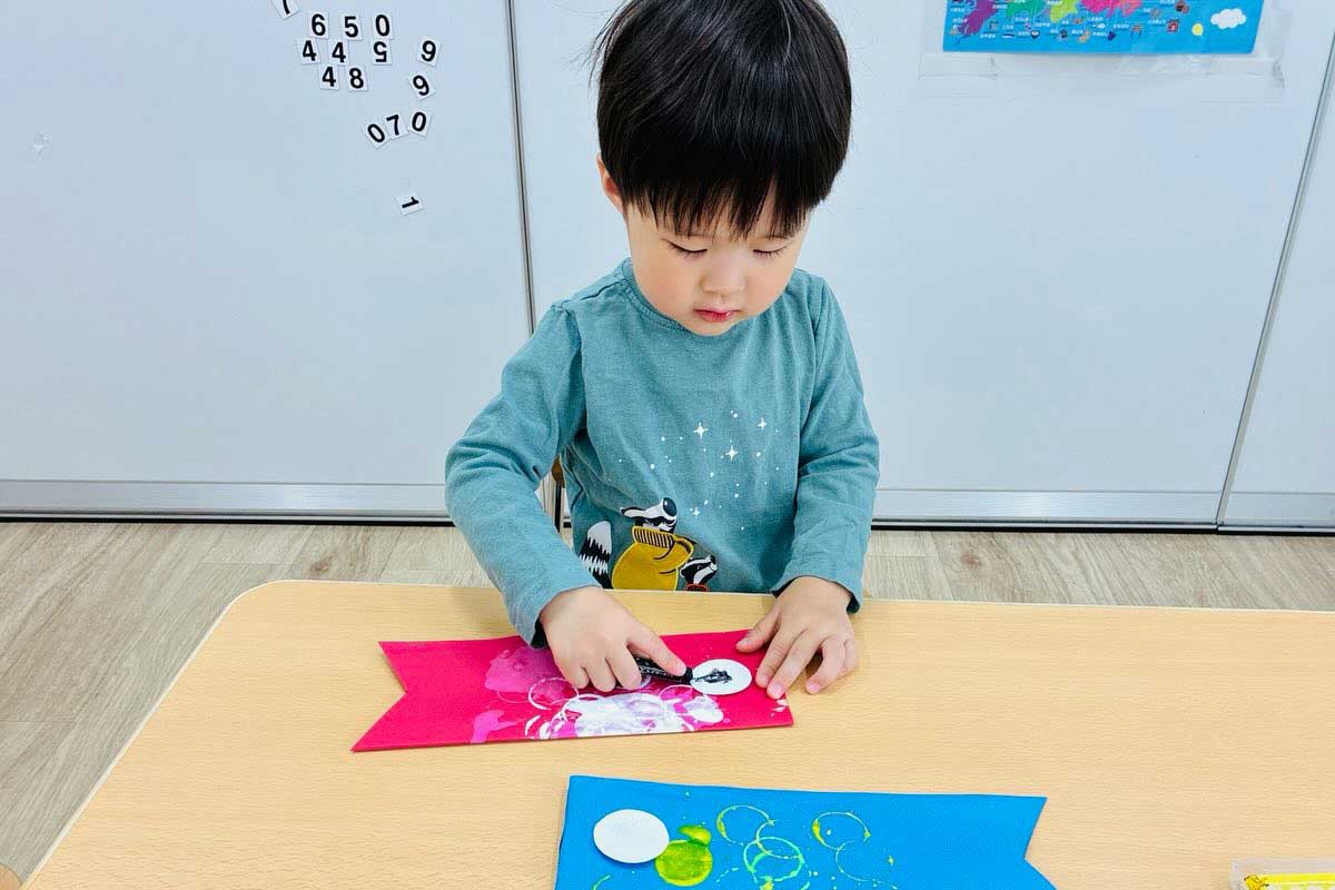 あいみー溝口保育園 【3歳児】鯉のぼり製作