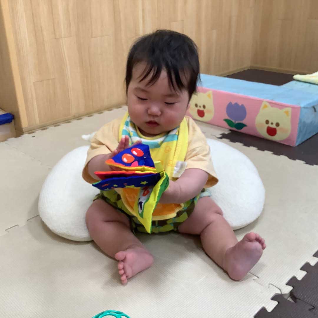 あいみー高津保育園 0歳児ひよこ組