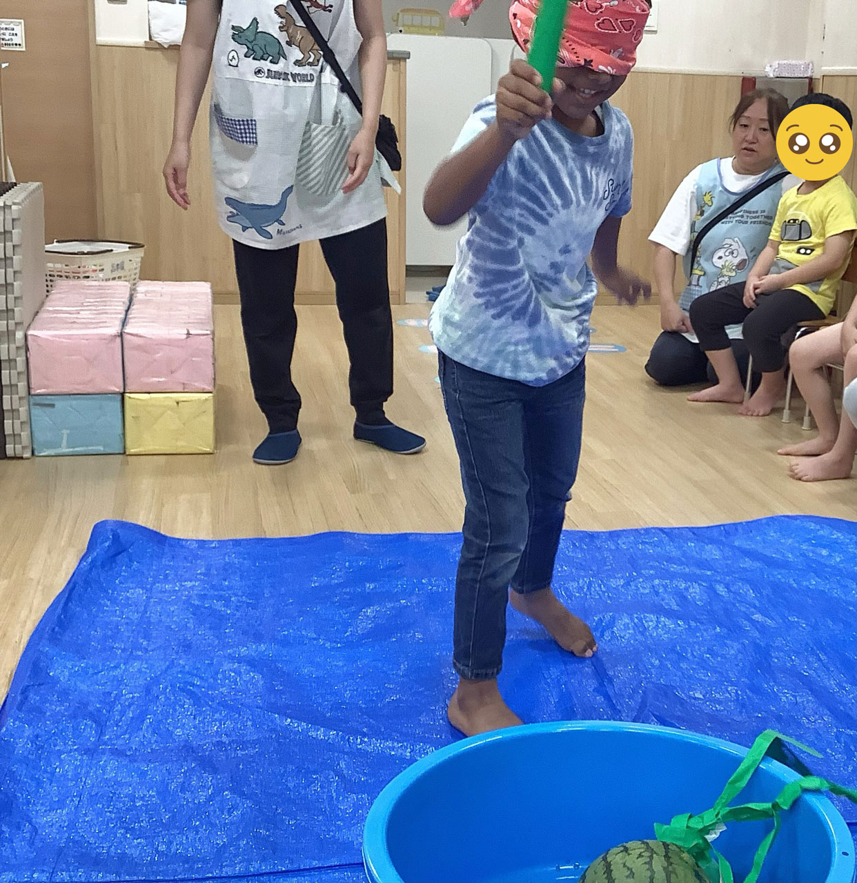 あいみー高津保育園 すいか割り