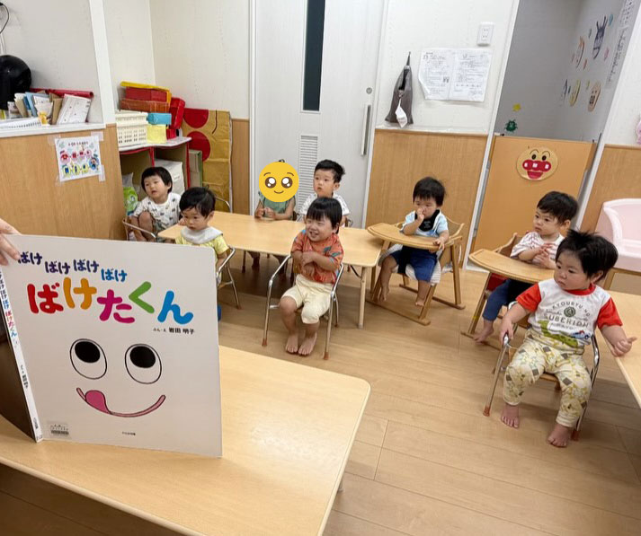 BabyインターナショナルあいみーBelle鹿島田保育園 8月の誕生日会