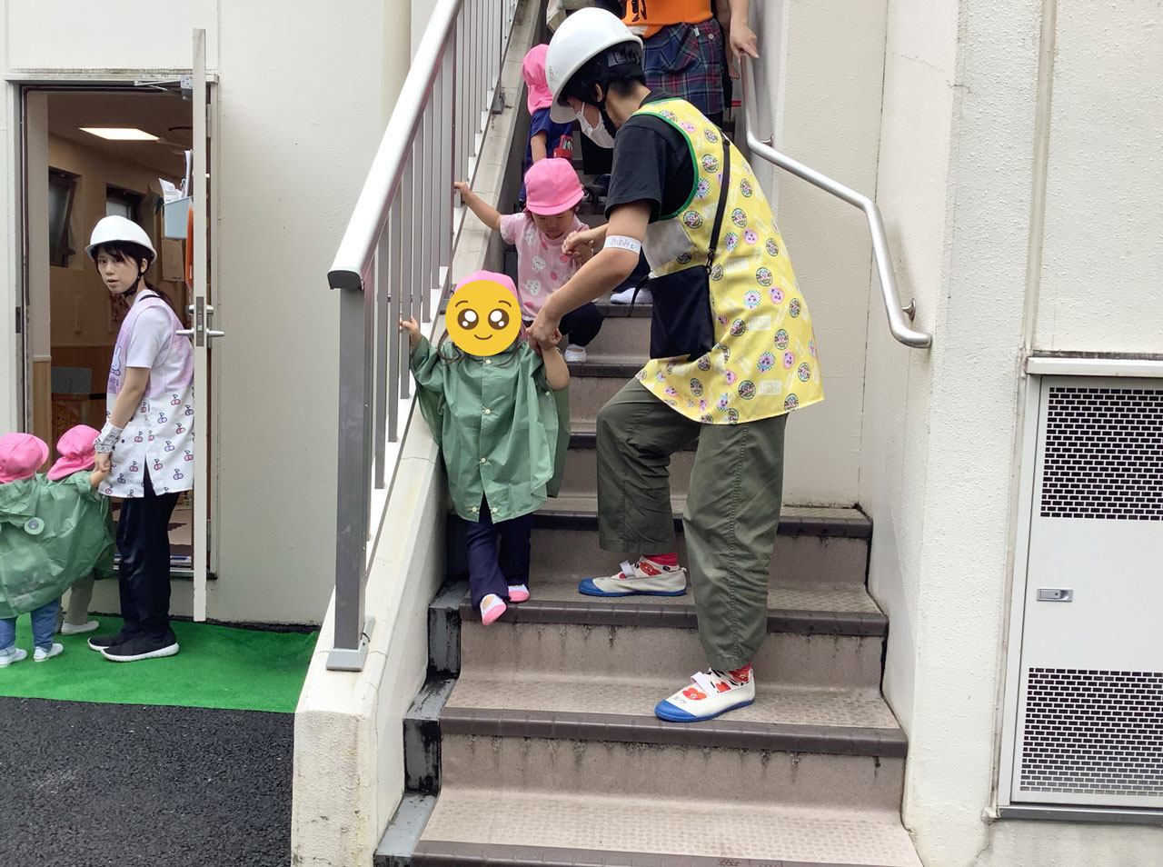 あいみー高津保育園 みんなで垂直避難訓練