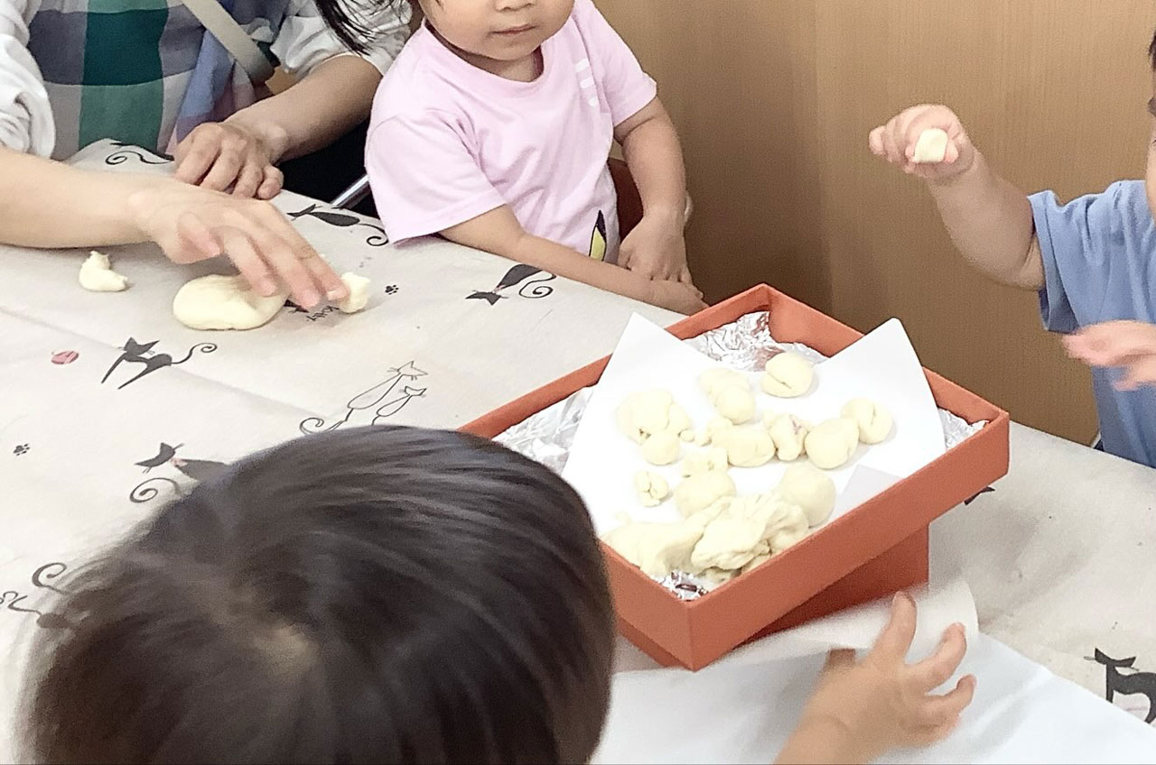 BabyインターナショナルあいみーBelle新梶ヶ谷保育園 お月見